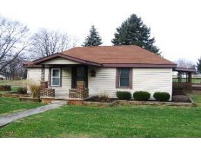 1605 East Rayletown Road Bloomington, IN 47401 - Photo 1 of 3