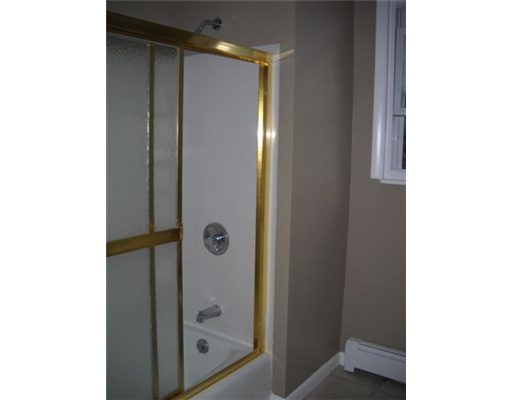 176 Vernon Street Warwick, RI 02889 - Photo 14 of 18 Bathroom.