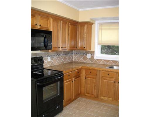 176 Vernon Street Warwick, RI 02889 - Photo 4 of 18 Kitchen.