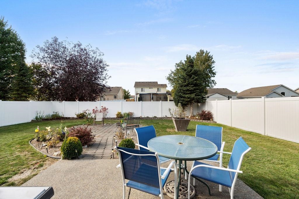 1915 North Cavalier Road Liberty Lake, WA 99016 - Photo 26 of 33