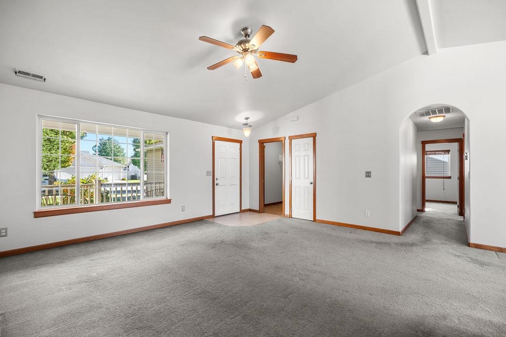 1915 North Cavalier Road Liberty Lake, WA 99016 - Photo 5 of 33