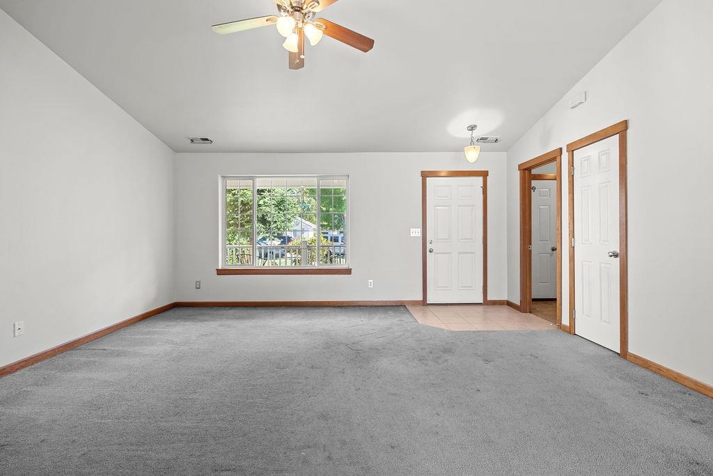 1915 North Cavalier Road Liberty Lake, WA 99016 - Photo 7 of 33