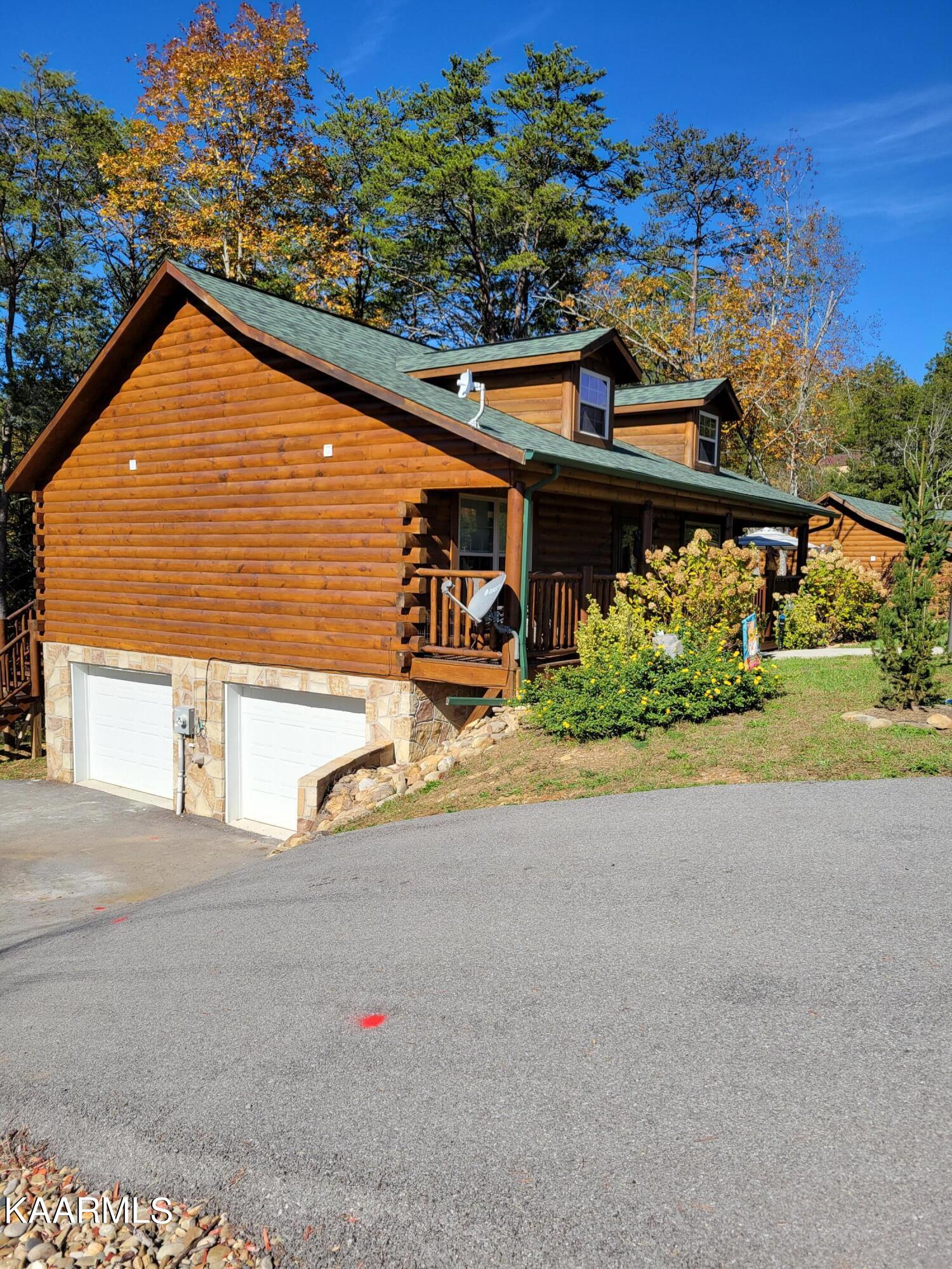 729 Rondayview Lane Sevierville, TN 37876 - Photo 5 of 20 20211027_115456