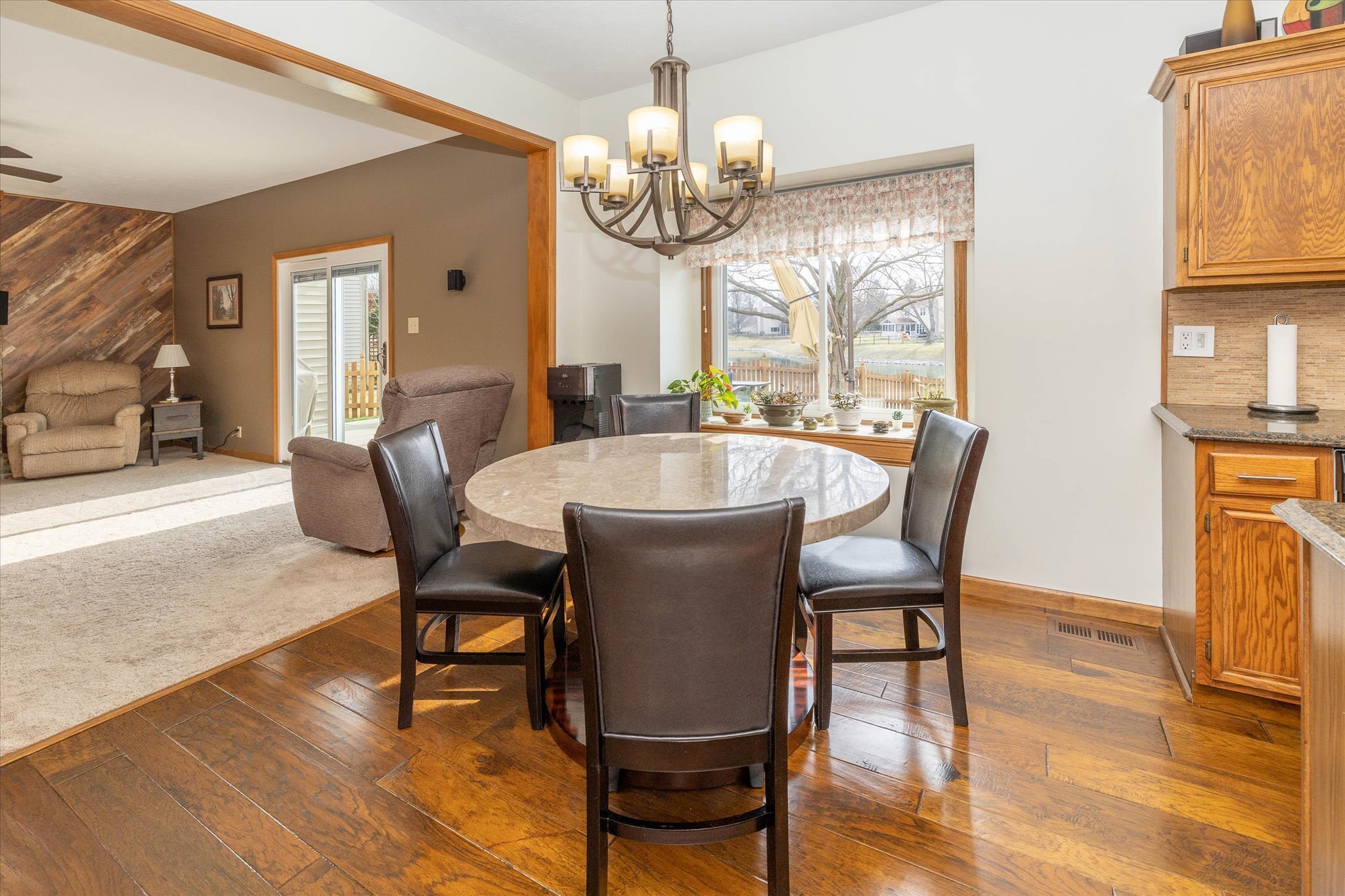 7701 Hidden Ridge Fishers, IN 46038 - Photo 8 of 36 Gallery Image 8
