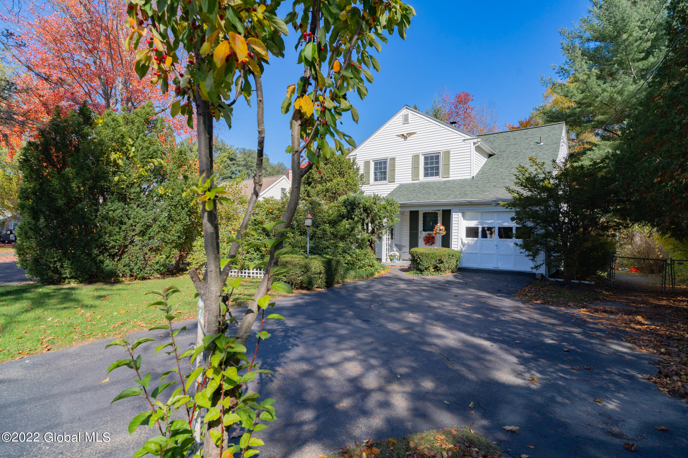 207 Consaul Road Colonie, NY 12205 - Photo 1 of 31 207 Consaul Rd Albany NY mls-30