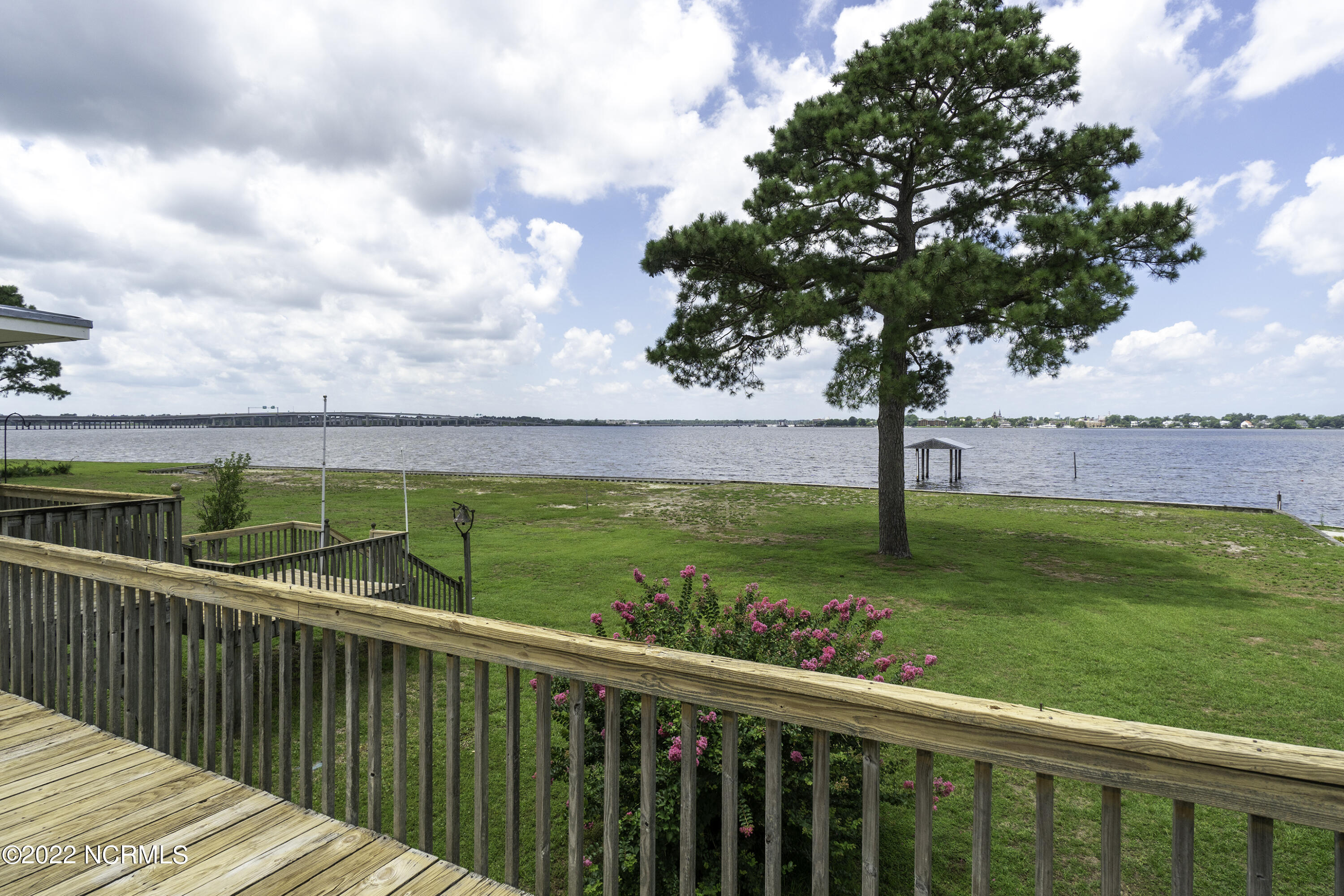 435 Riverside Drive New Bern, NC 28560 - Photo 19 of 76 Back Deck with Amazing Views
