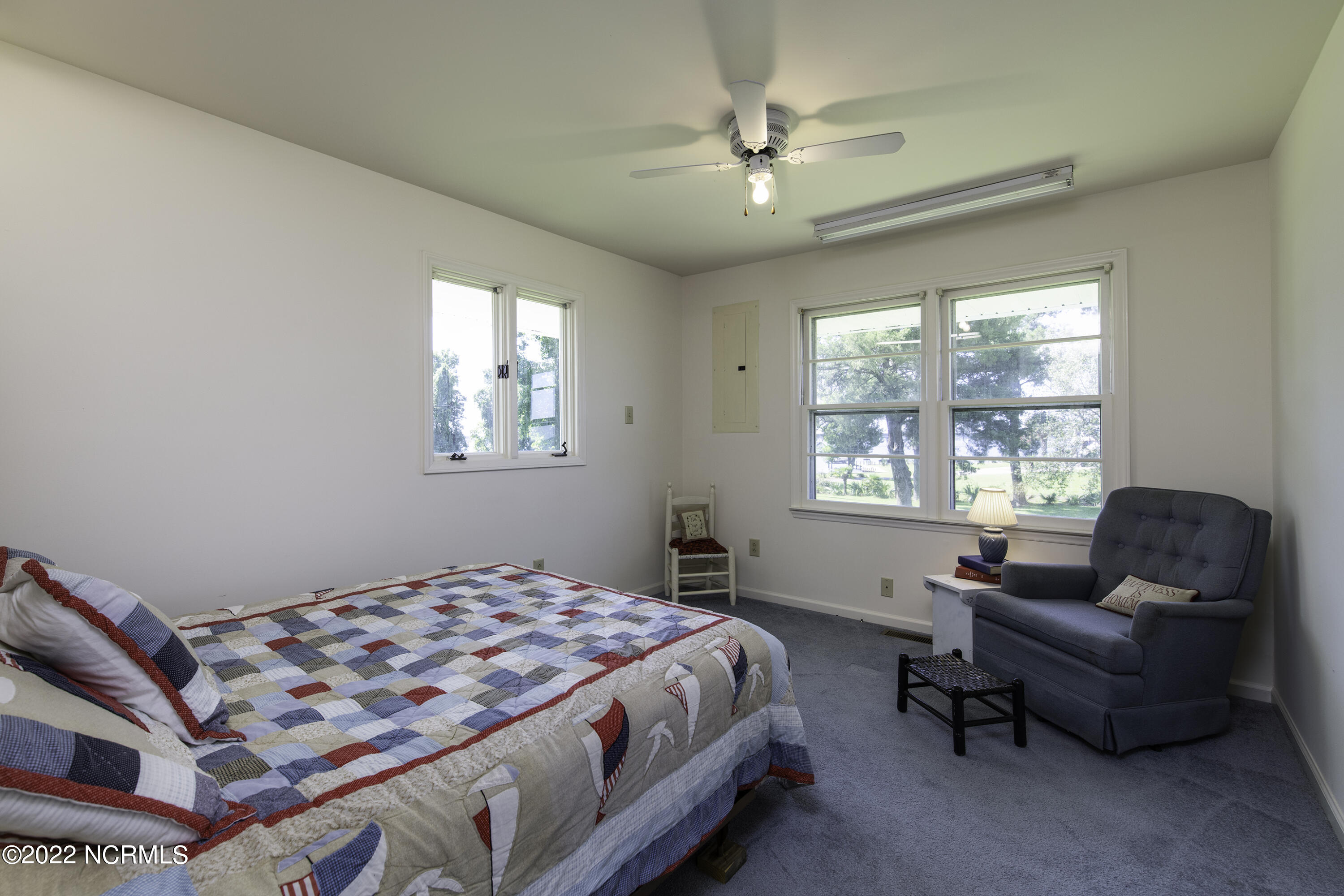 435 Riverside Drive New Bern, NC 28560 - Photo 33 of 76 Bedroom 2