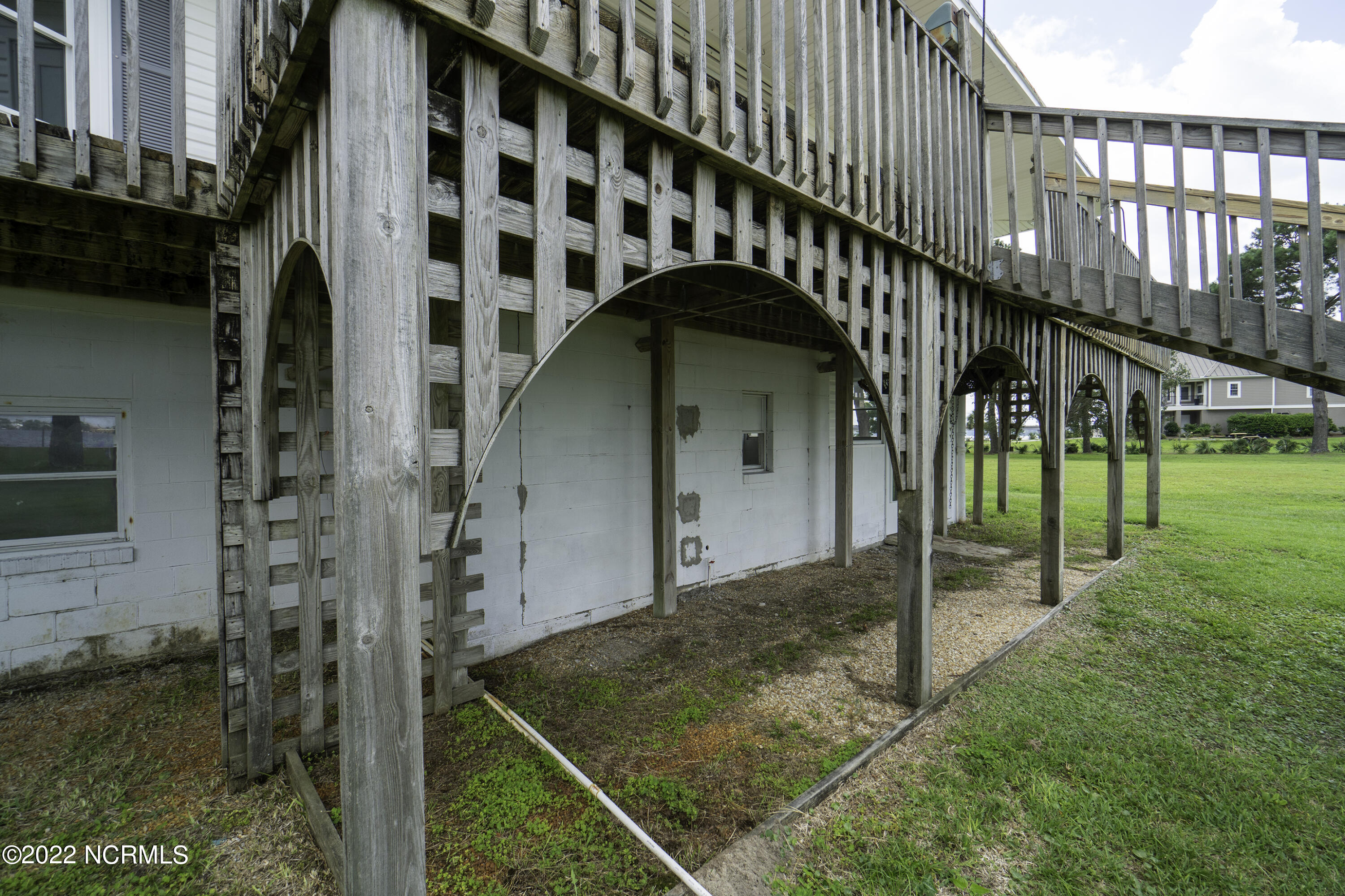435 Riverside Drive New Bern, NC 28560 - Photo 52 of 76 Back of Home