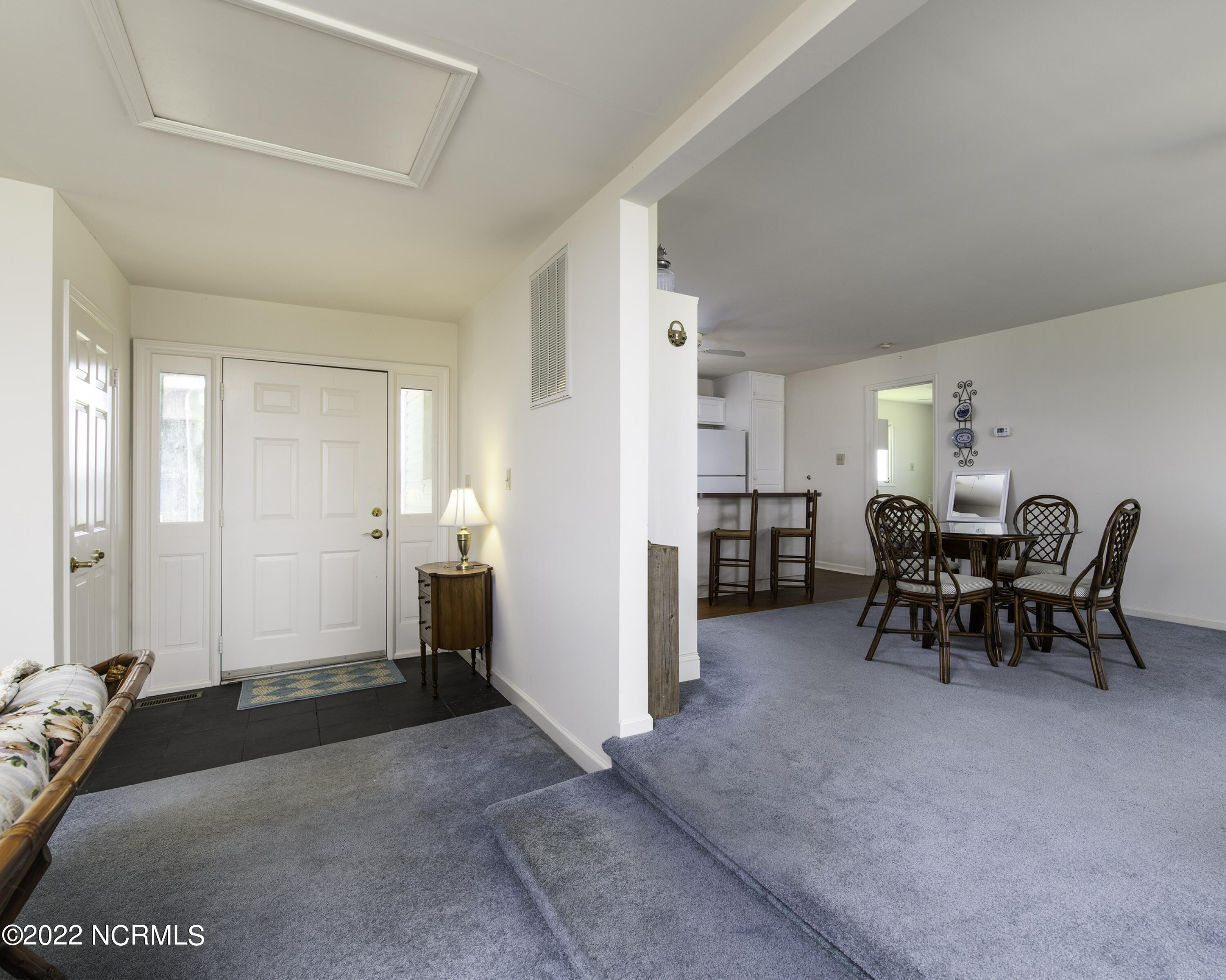 435 Riverside Drive New Bern, NC 28560 - Photo 10 of 76 Entry Way