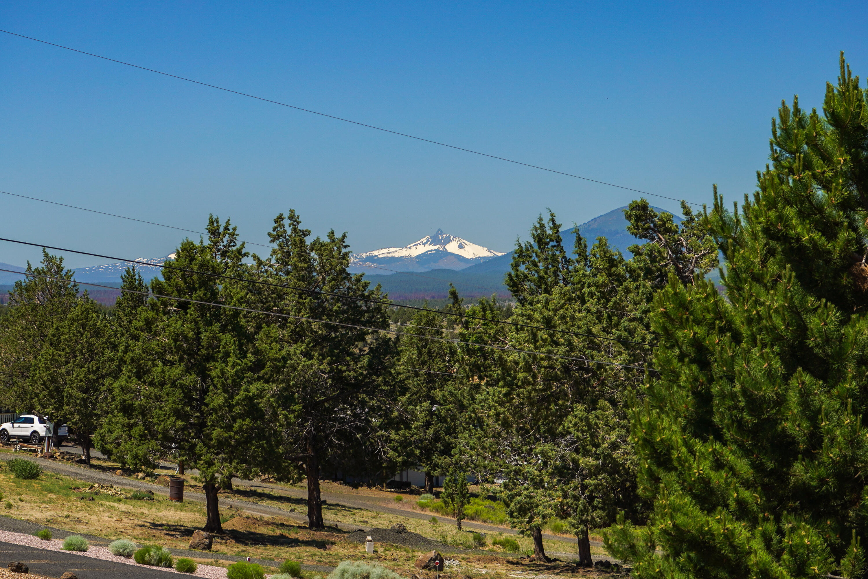 9403 Southwest Panorama Road Terrebonne, OR 97760 - Photo 3 of 51 More mountain views!