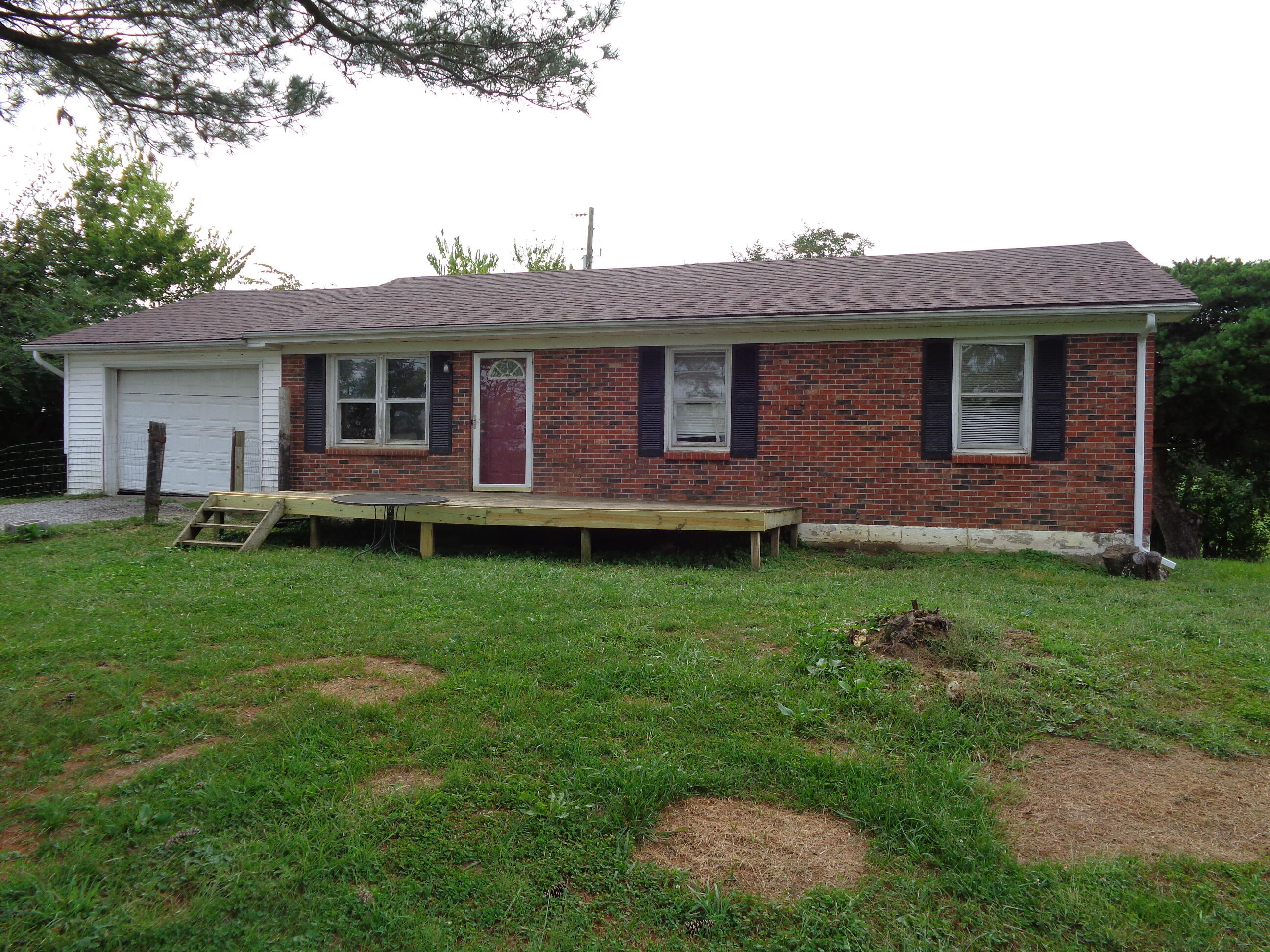1660 Mt Hebron Road Lancaster, KY 40444 - Photo 2 of 22 DSC00826
