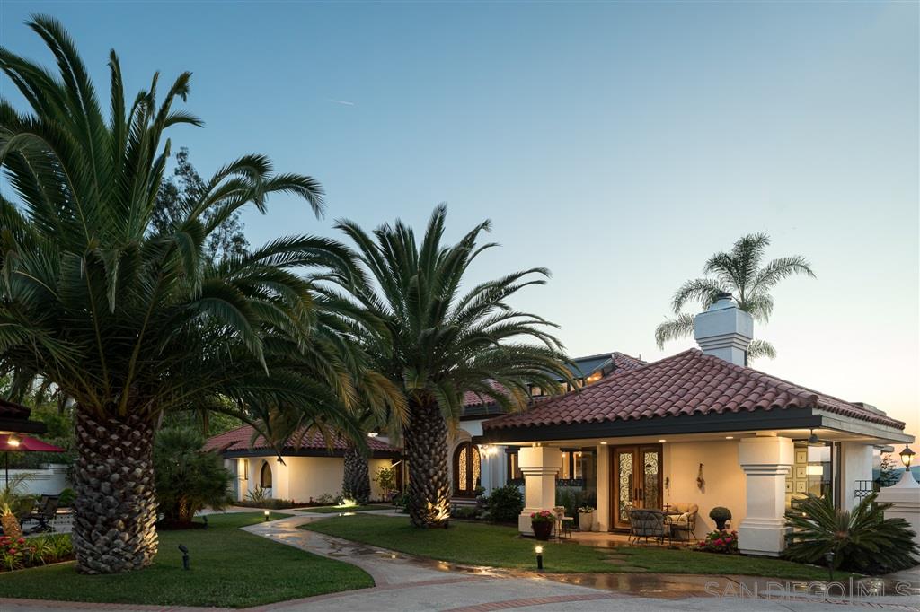 15913 Overview Road Poway, CA 92064 - Photo 4 of 25