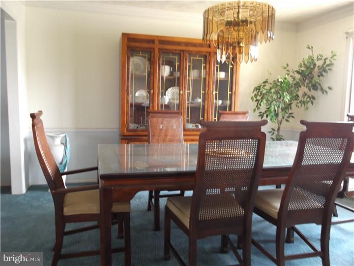 4 Switlik Road Hamilton, NJ 08690 - Photo 3 of 17 Dining Room