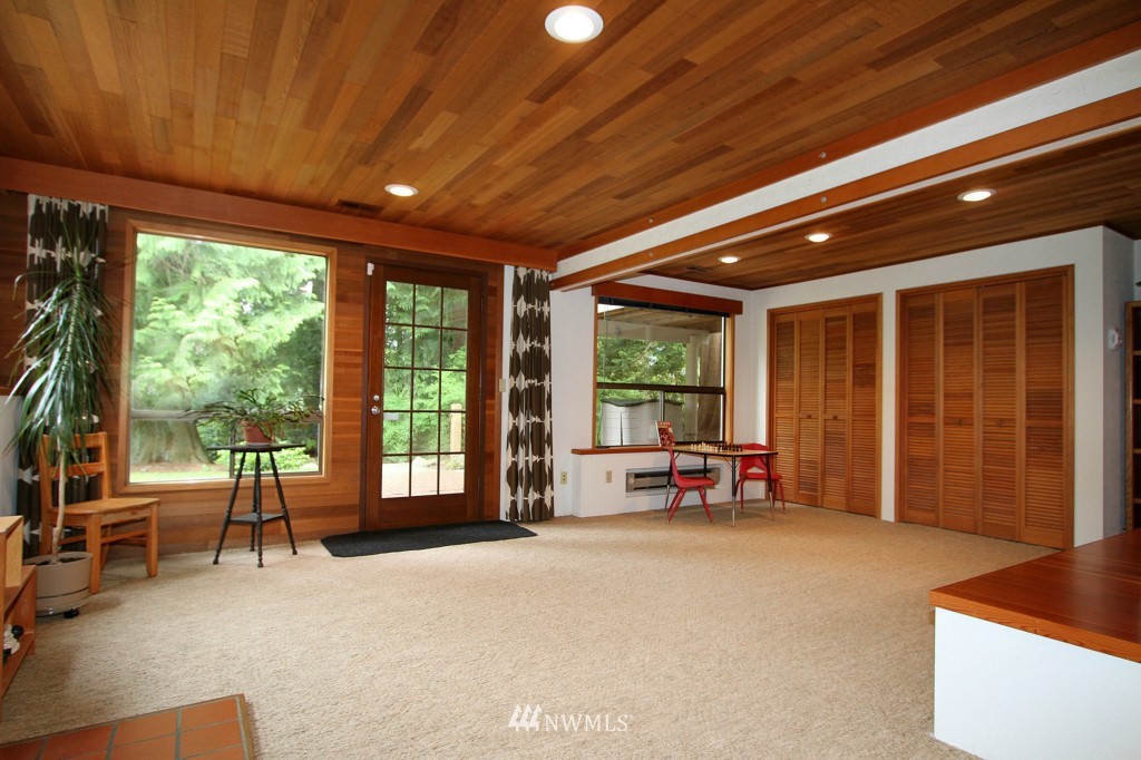 8302 188th Street Southwest Edmonds, WA 98026 - Photo 16 of 25 Gallery Image 16