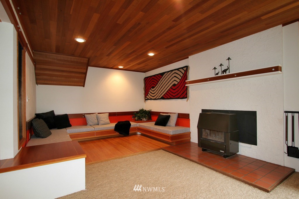 8302 188th Street Southwest Edmonds, WA 98026 - Photo 17 of 25 Gallery Image 17