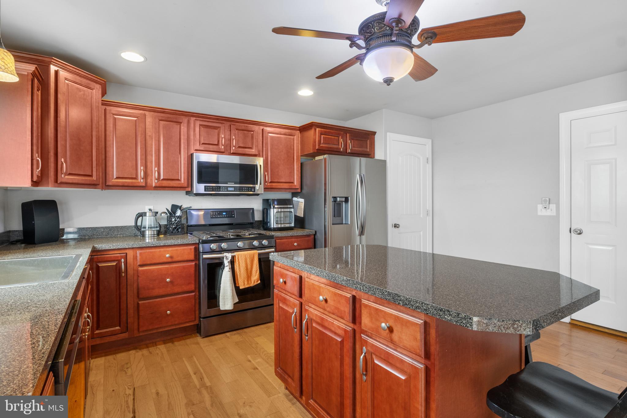 5475 Board Road Mount Wolf, PA 17347 - Photo 12 of 54 Gallery Image 12
