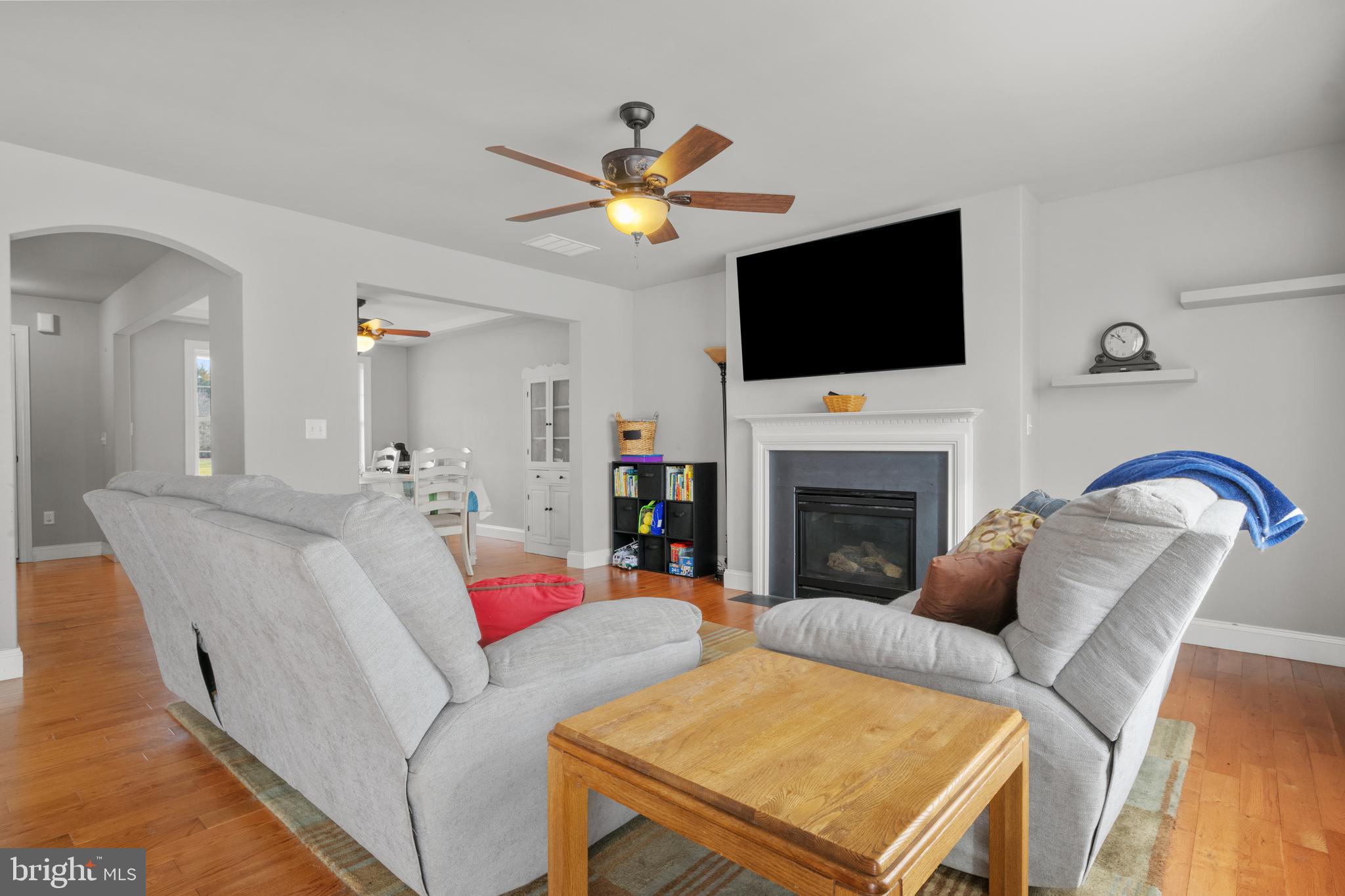 5475 Board Road Mount Wolf, PA 17347 - Photo 8 of 54 Gallery Image 8