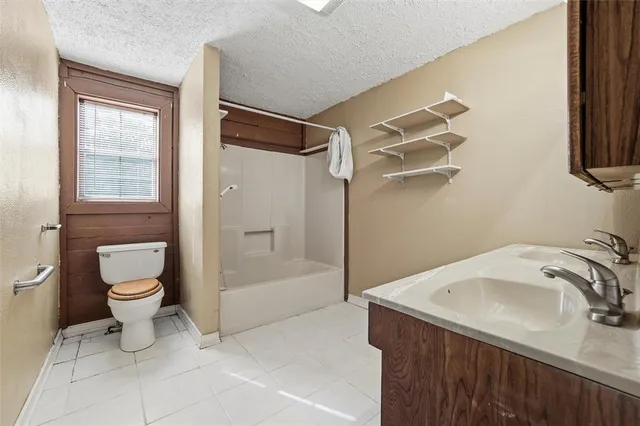 $325,000 | 3557 Highway 69, Denison, TX 75021