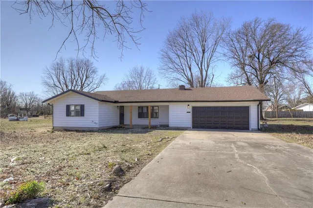 $220,000 | 425 North Idaho Avenue, Columbus, KS 66725