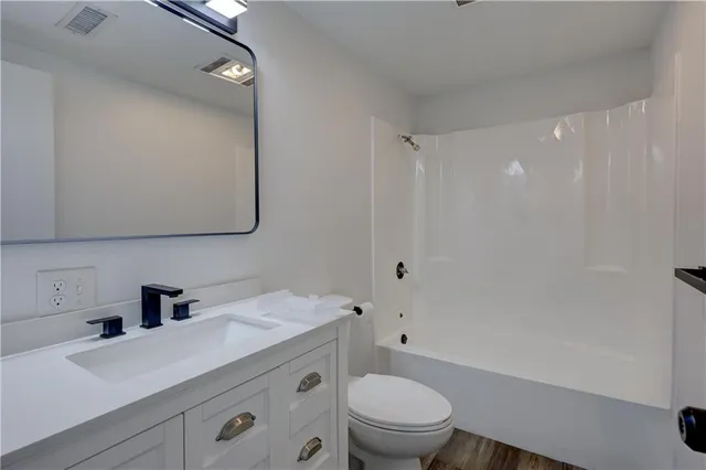 $220,000 | 425 North Idaho Avenue, Columbus, KS 66725