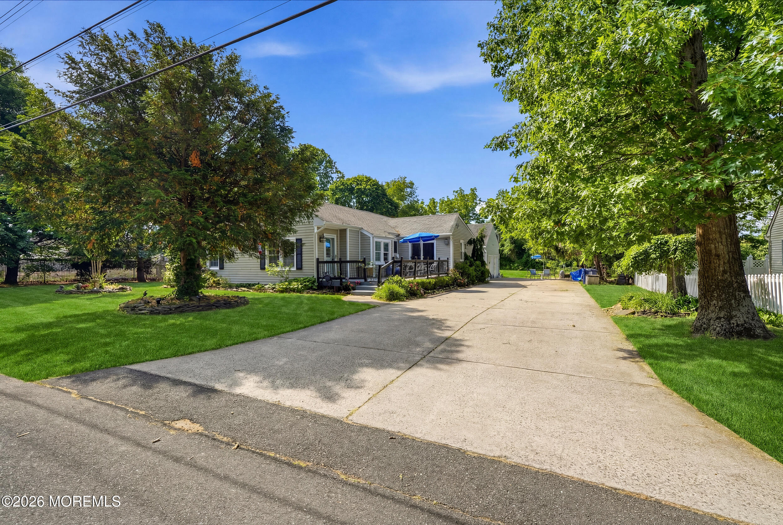 2605 Woolley Road Wall, NJ 07719 - Photo 2 of 38 002