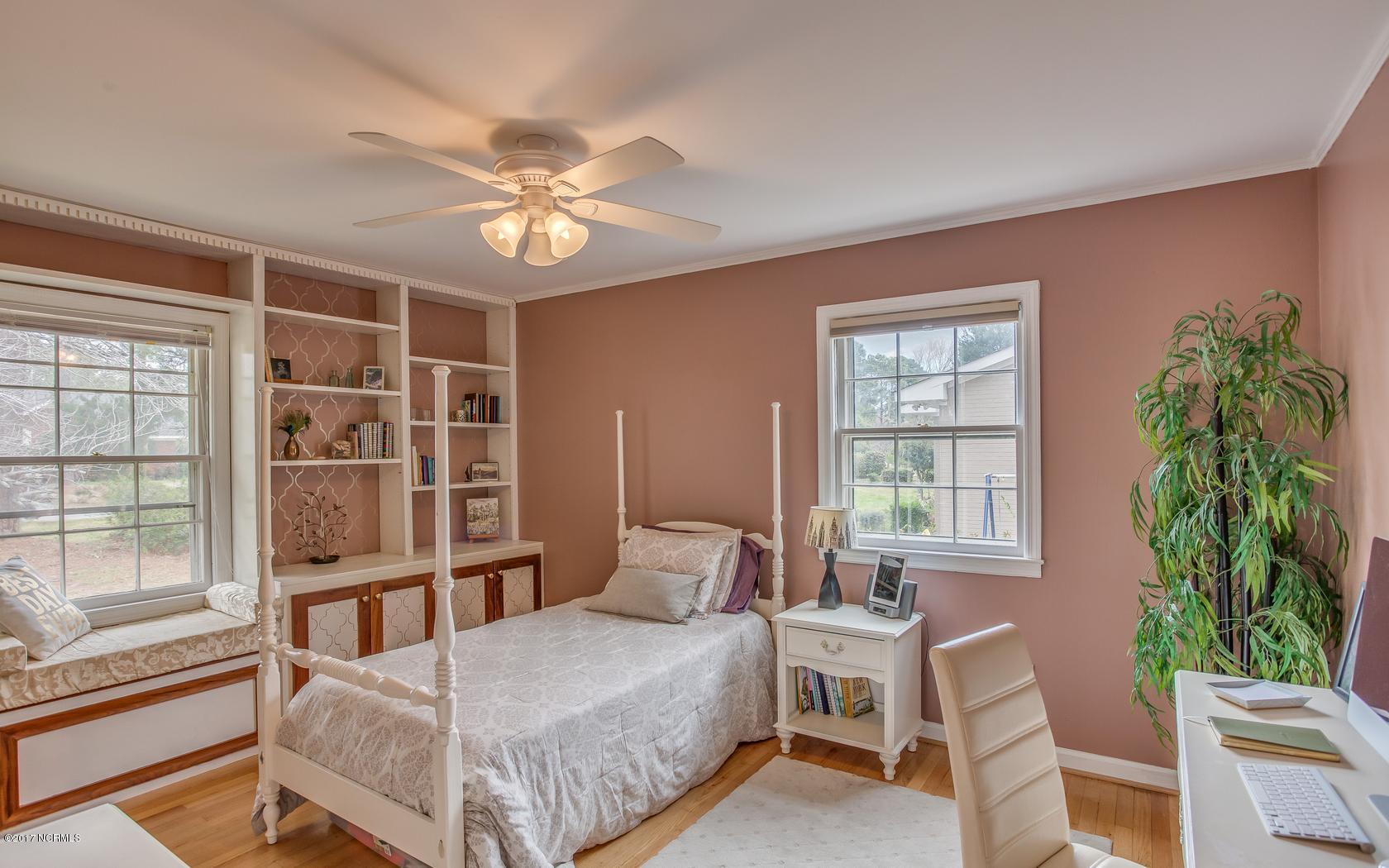 3810 Edgewood Road Wilmington, NC 28403 - Photo 29 of 43 36bed3