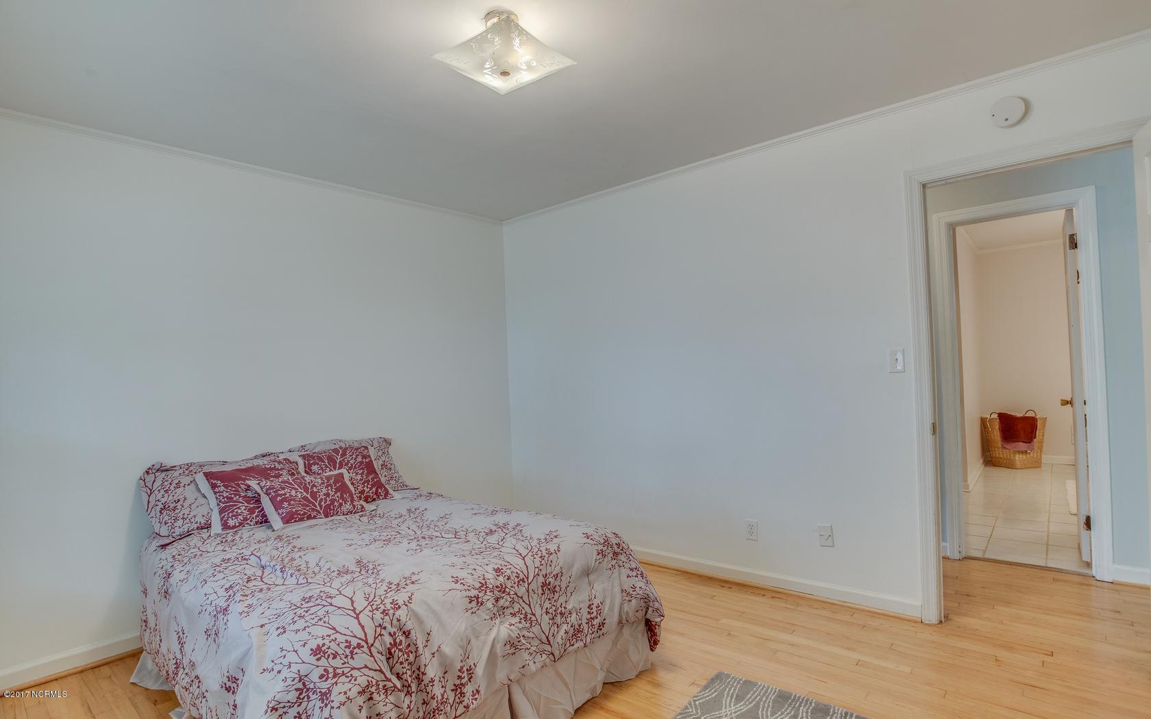 3810 Edgewood Road Wilmington, NC 28403 - Photo 32 of 43 41