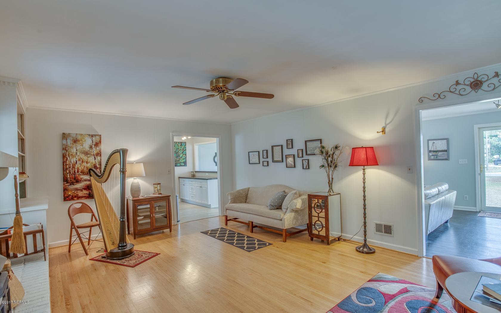 3810 Edgewood Road Wilmington, NC 28403 - Photo 8 of 43 9