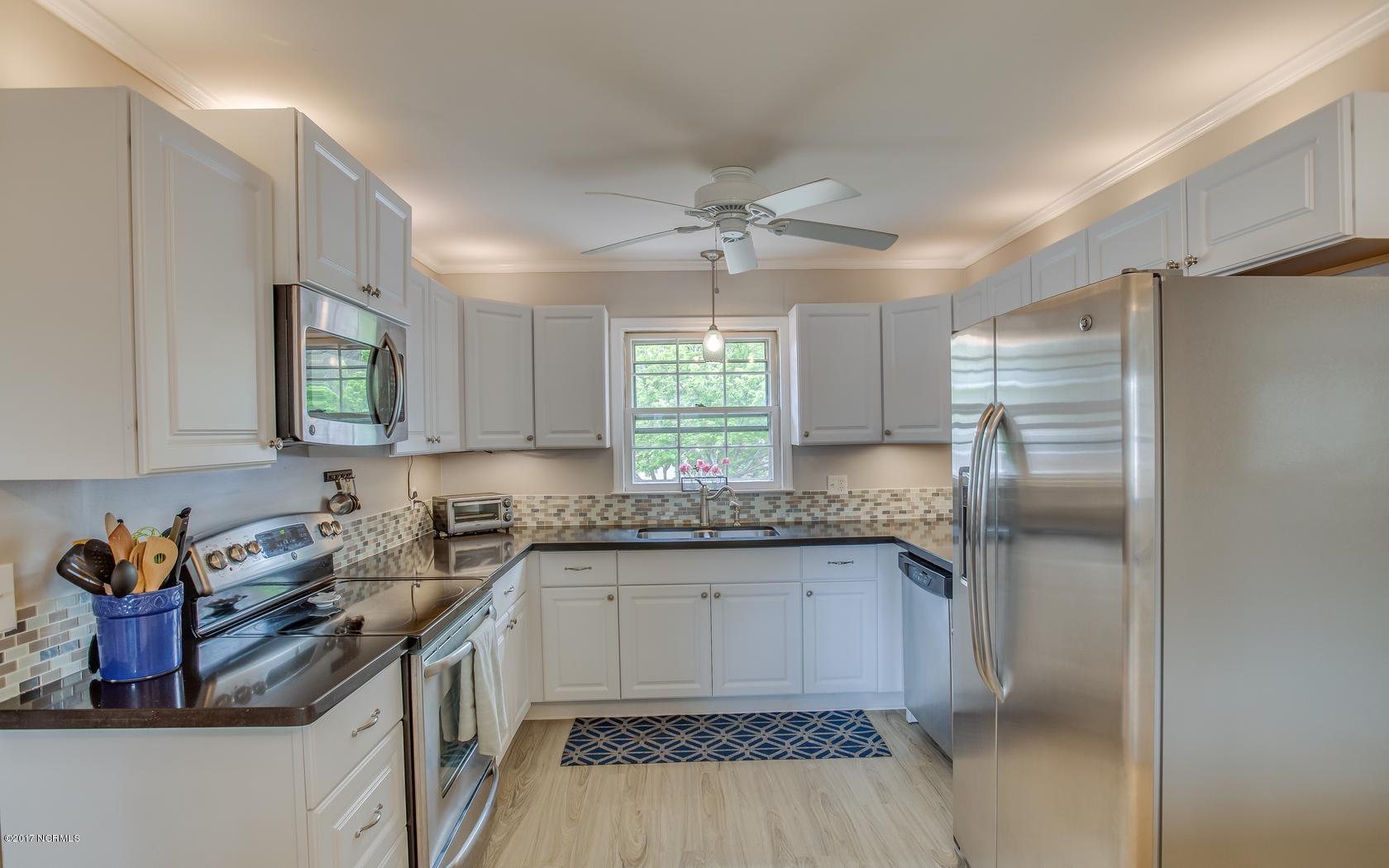 3810 Edgewood Road Wilmington, NC 28403 - Photo 10 of 43 12