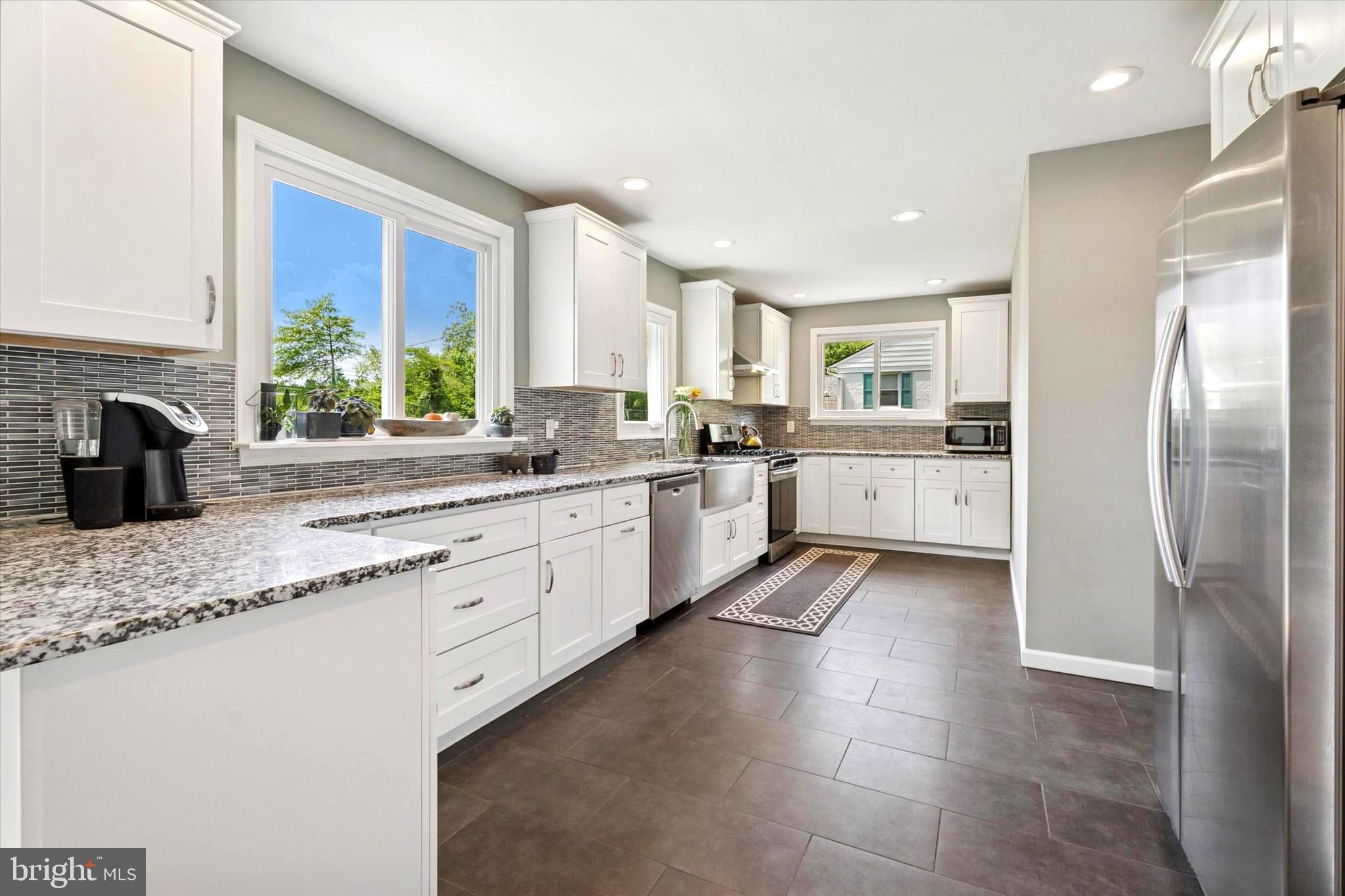 303 Prichard Lane Wallingford, PA 19086 - Photo 8 of 25