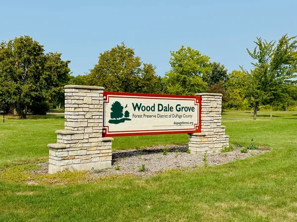 $949,900 | 401 South Wood Dale Road, Wood Dale, IL 60191