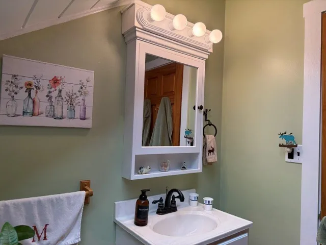 $525,000 | 25 Rogers Way, Canaan, NH 03741