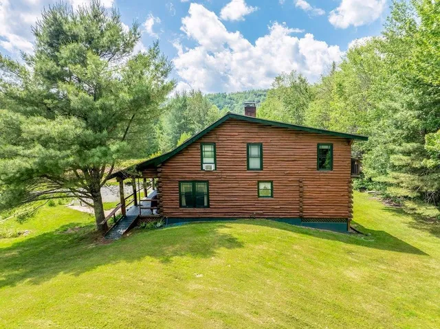 $525,000 | 25 Rogers Way, Canaan, NH 03741