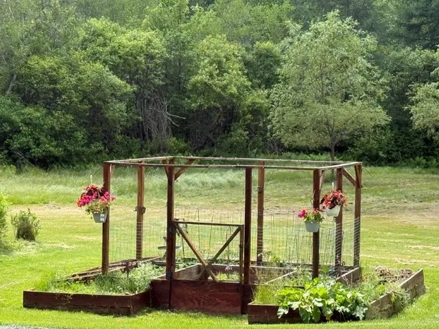 $525,000 | 25 Rogers Way, Canaan, NH 03741