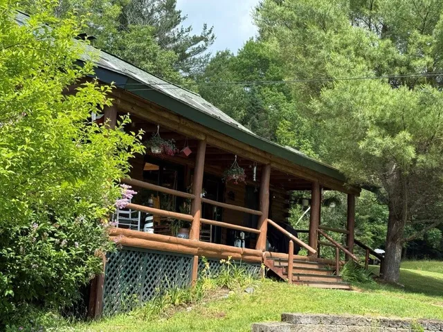 $525,000 | 25 Rogers Way, Canaan, NH 03741