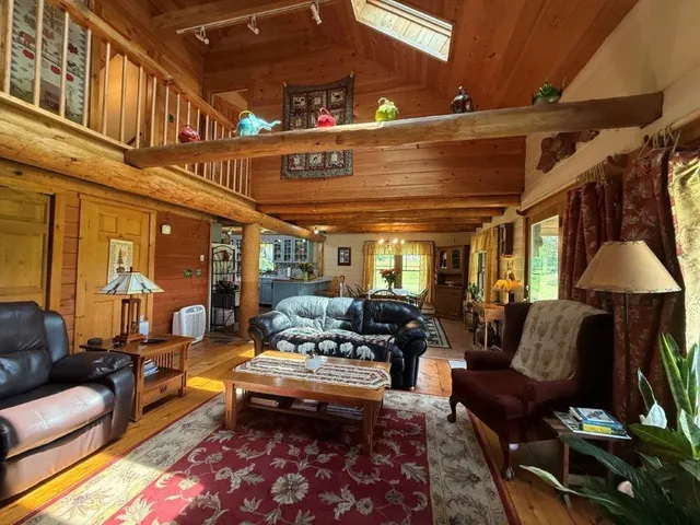 $525,000 | 25 Rogers Way, Canaan, NH 03741