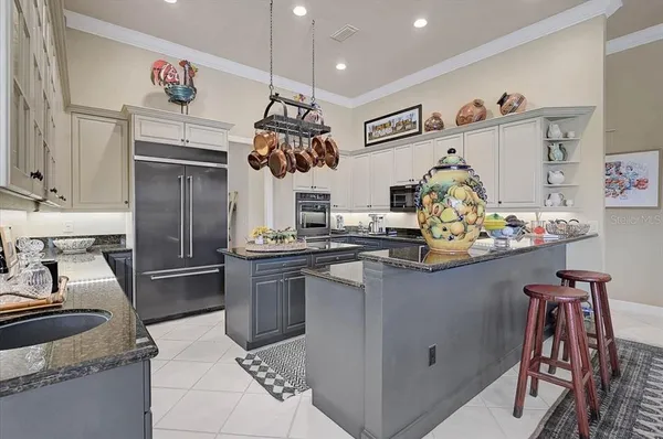 $2,100,000 | 448 East Macewen Drive, Osprey, FL 34229