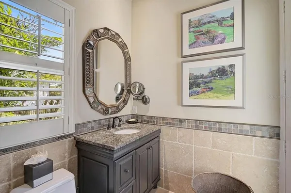 $2,100,000 | 448 East Macewen Drive, Osprey, FL 34229