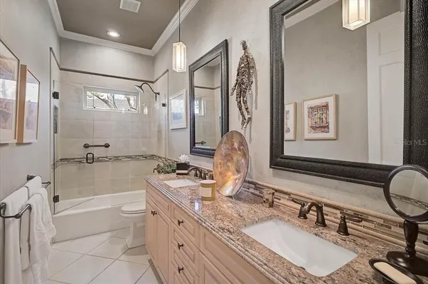 $2,100,000 | 448 East Macewen Drive, Osprey, FL 34229