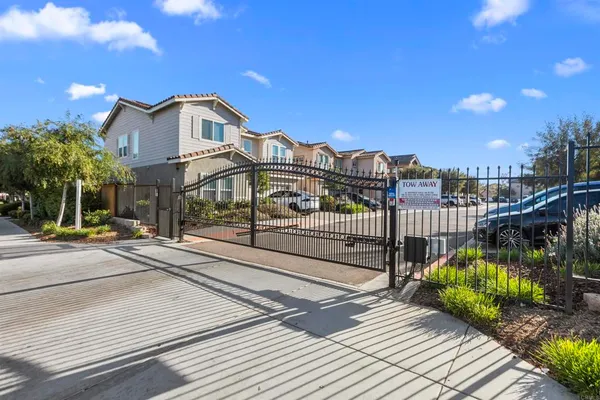 $799,000 | 759 Lincoln Place, El Cajon, CA 92020