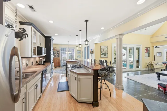 $1,199,000 | 16 Golden Bear Drive, Pawleys Island, SC 29585