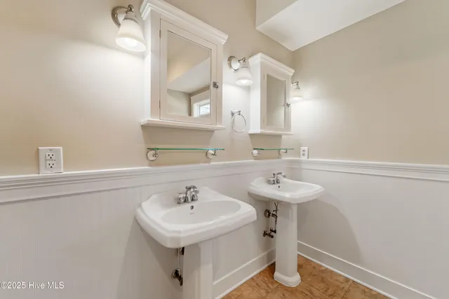 $1,995 | 113 Rivendale Drive, Jacksonville, NC 28546