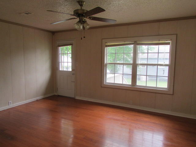 153 Hillside Road Oak Ridge, TN 37830 - Photo 4 of 7 IMG_4518