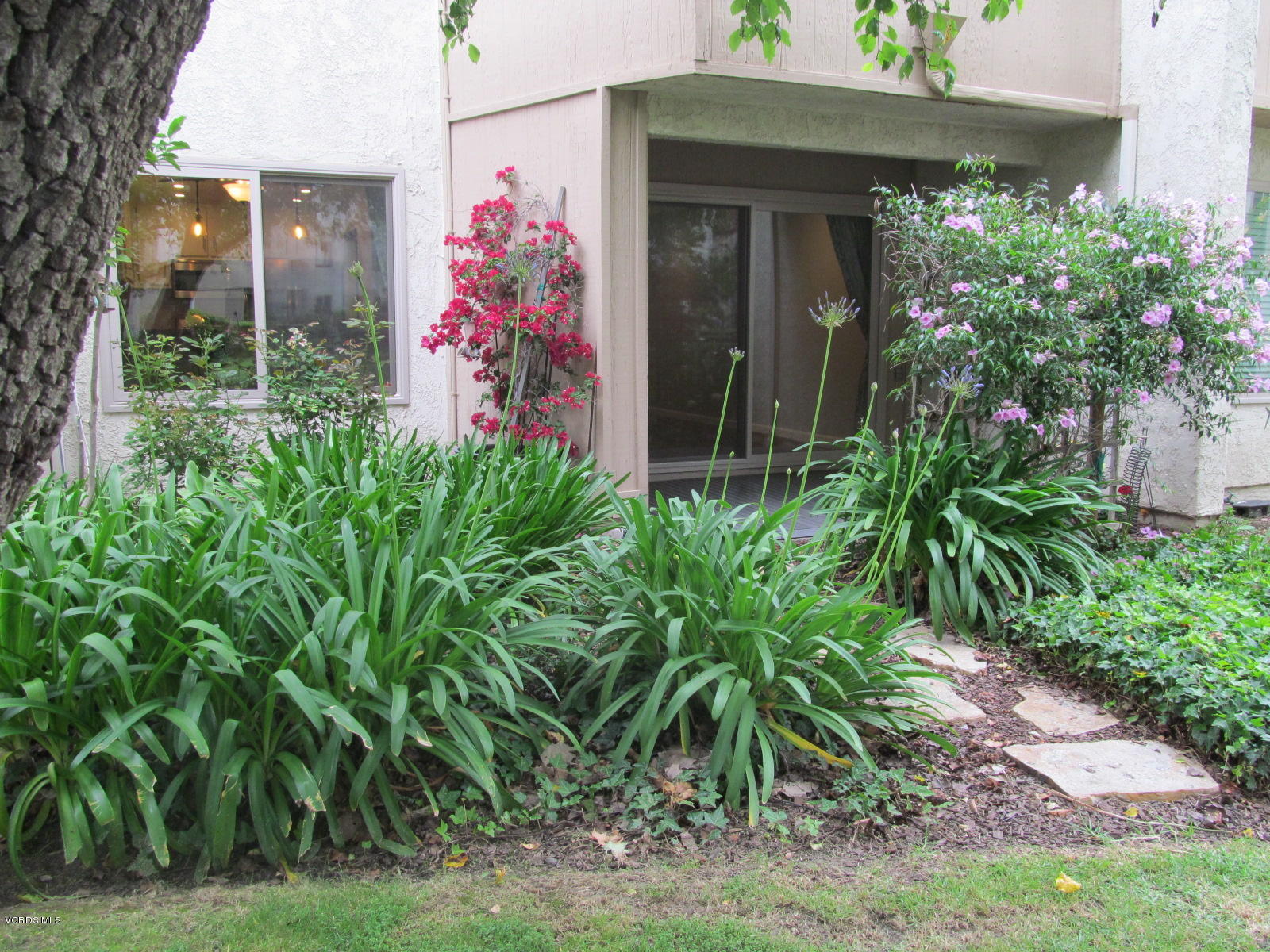 1706 Sinaloa Road, Unit 112 Simi Valley, CA 93065 - Photo 1 of 37