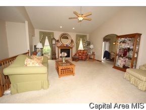 3108 Red Oak Lane Springfield, IL 62712 - Photo 5 of 12 Gallery Image 5