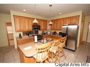 3108 Red Oak Lane Springfield, IL 62712 - Photo 6 of 12 Gallery Image 6