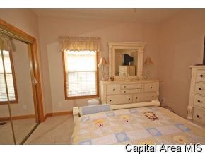 3108 Red Oak Lane Springfield, IL 62712 - Photo 10 of 12 Gallery Image 10