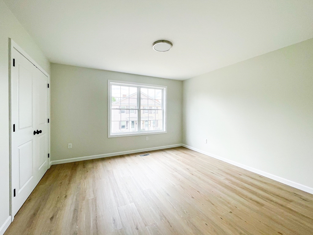 91-93 Melrose Street Springfield, MA 01109 - Photo 13 of 18 Gallery Image 13