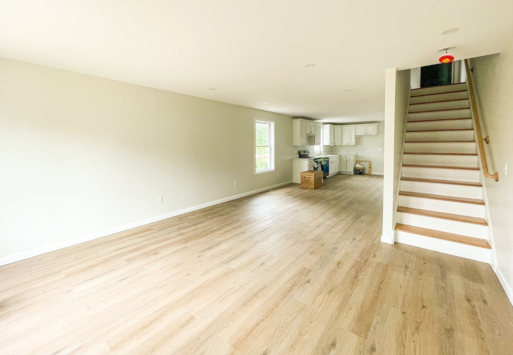 91-93 Melrose Street Springfield, MA 01109 - Photo 5 of 18 Gallery Image 5