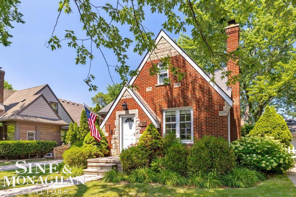 430 Touraine Road Grosse Pointe Farms, MI 48236 - Photo 4 of 27